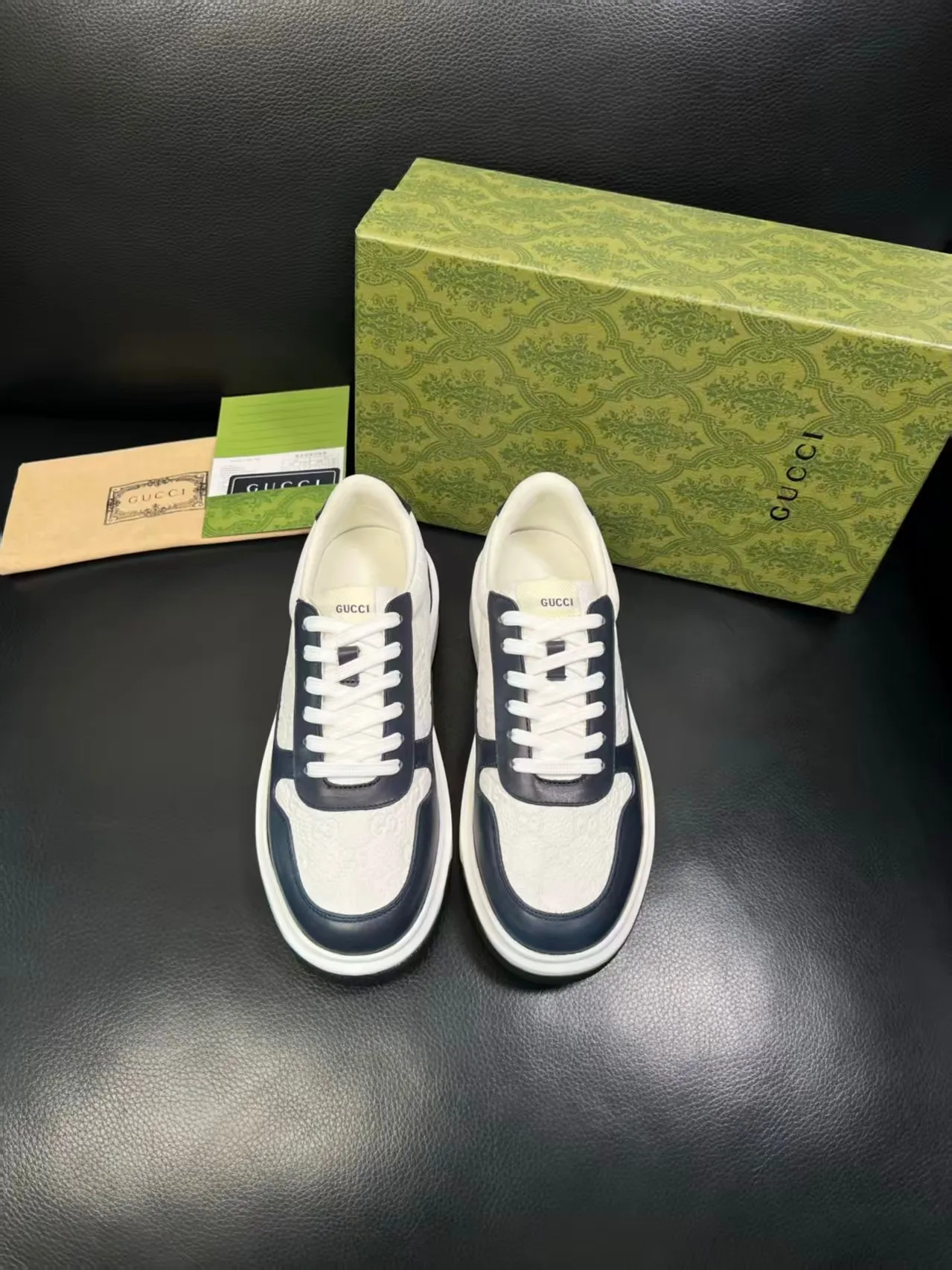 P460 new men's shoes GUCCI [Lightning] latest shoes are shipped. Original quality, fashionable, made of special materials, sheepskin lining, brand new packaging. The foot feels super comfortable and the workmanship is impeccable. Size: Male 38-45, No. 058